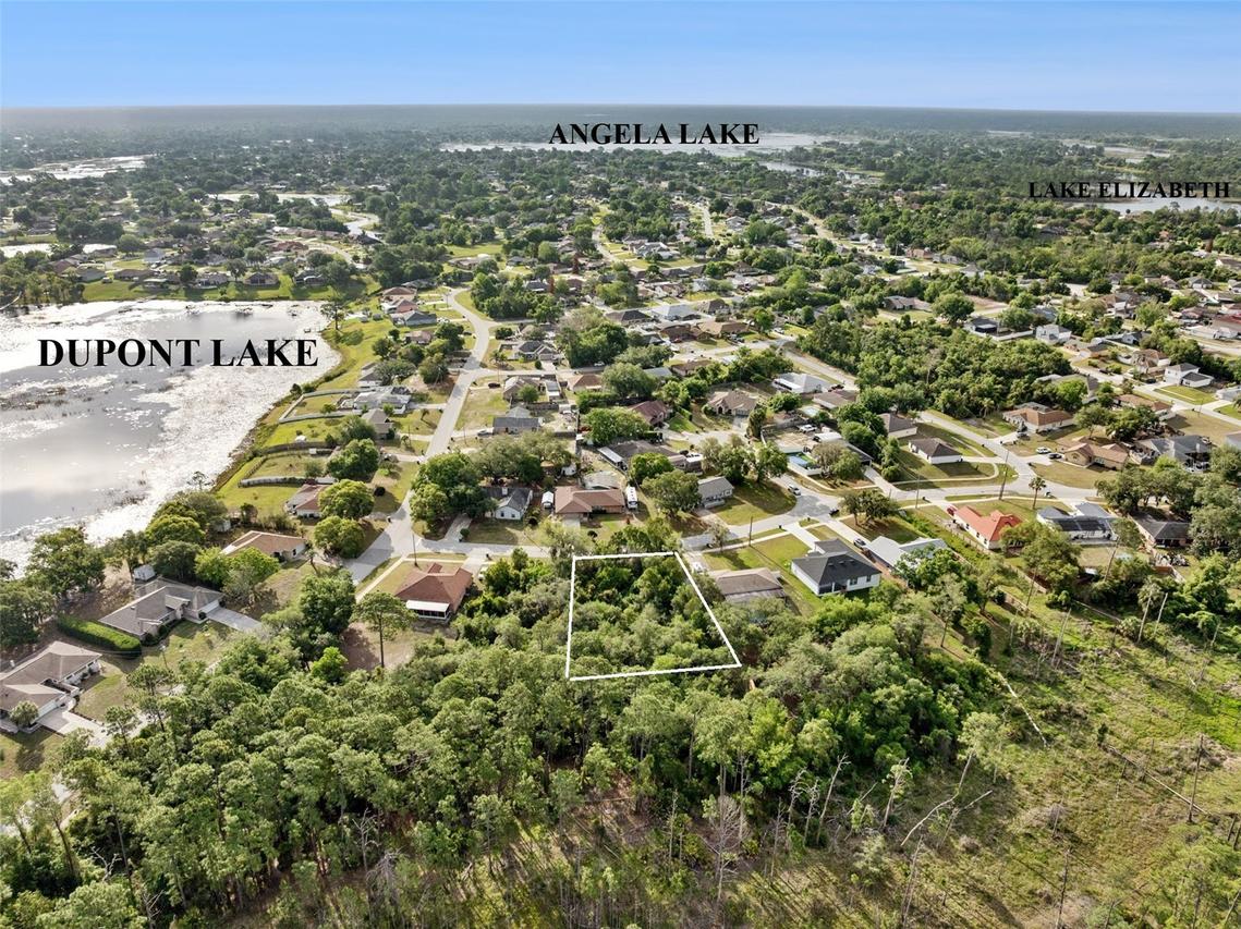 1672 Gregory Dr., Deltona, FL 32738