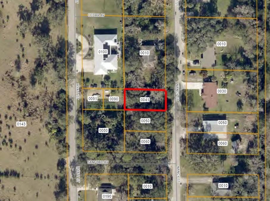 136 Nancy St., Oak Hill, FL 32759