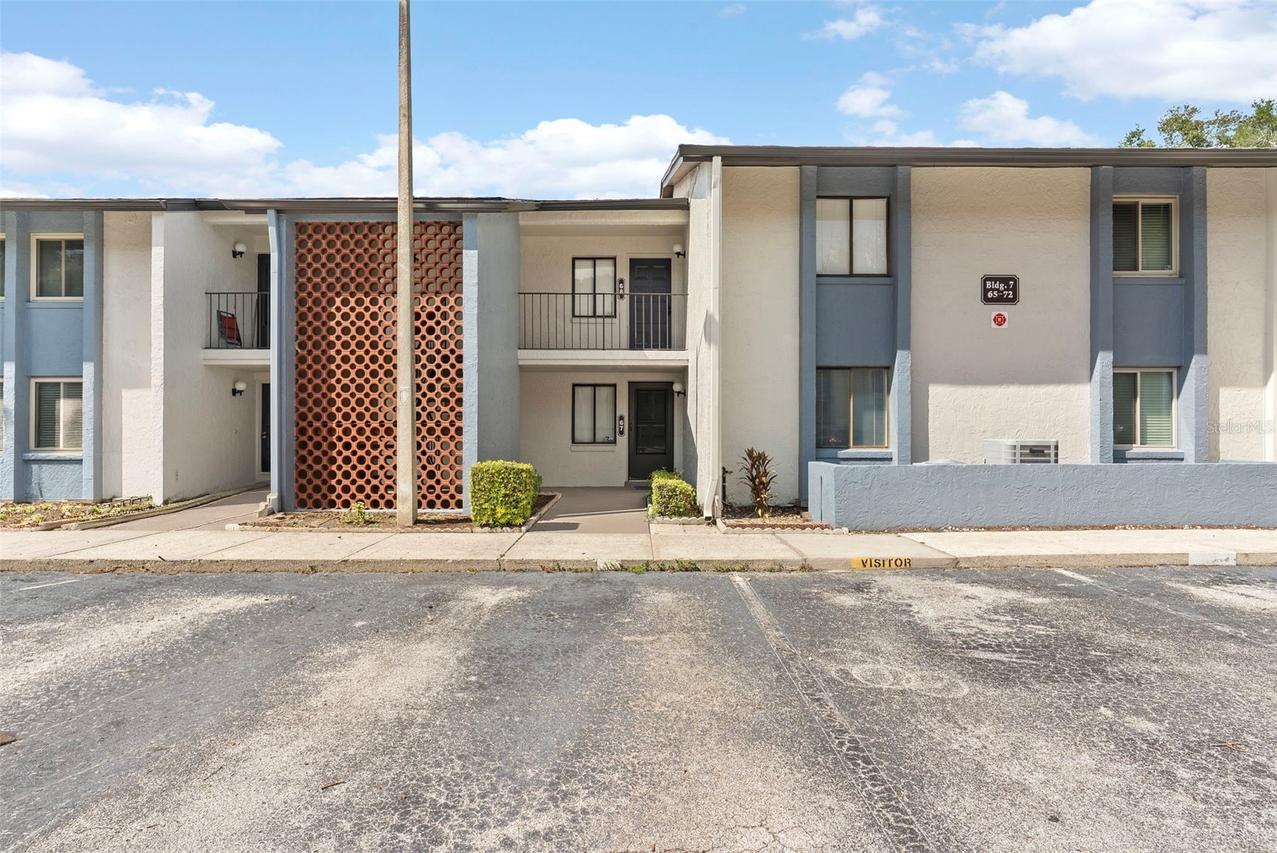 7 Escondido Cir. #67, Altamonte Springs, FL 32701