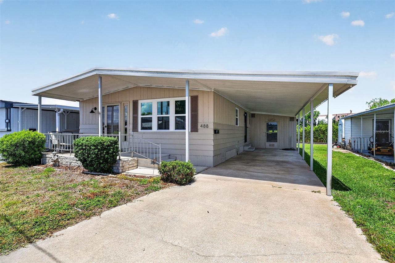 488 Marina Ln., Tavares, FL 32778