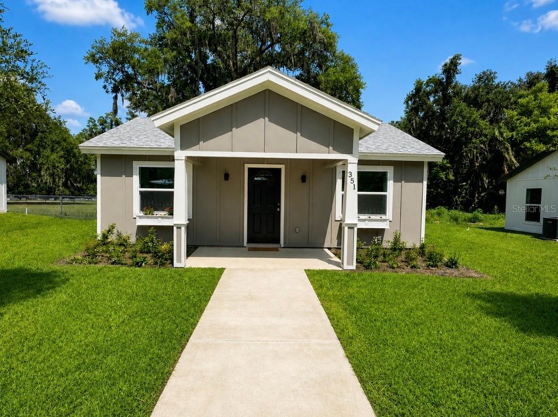 351 N Main Ave., Groveland, FL 34736