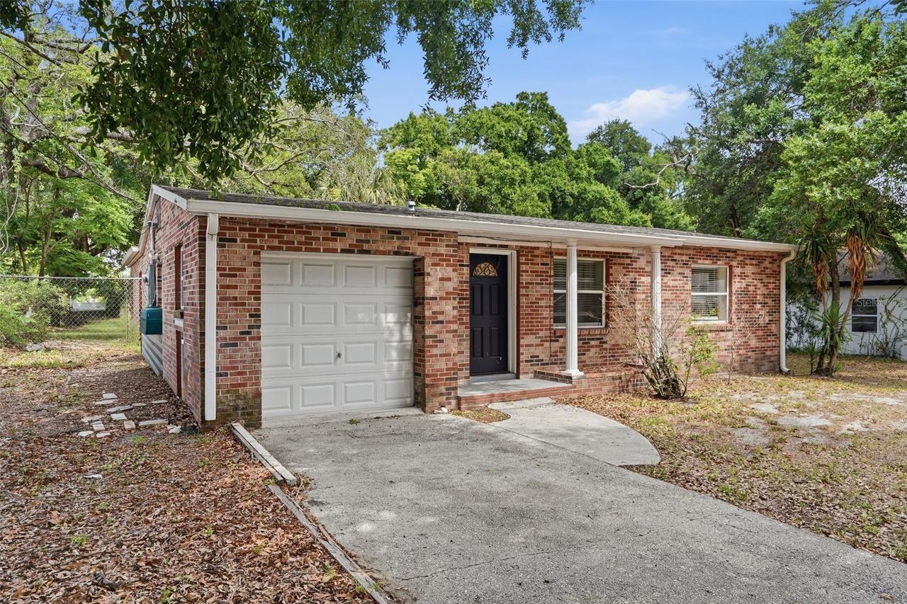 1011 Santa Barbara Rd., Orlando, FL 32808