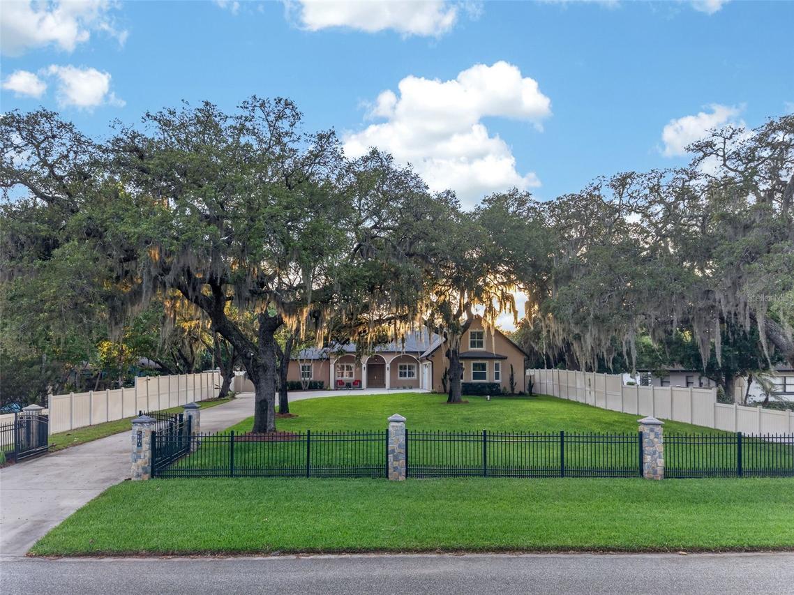 2110 Corbett Rd., Orlando, FL 32826
