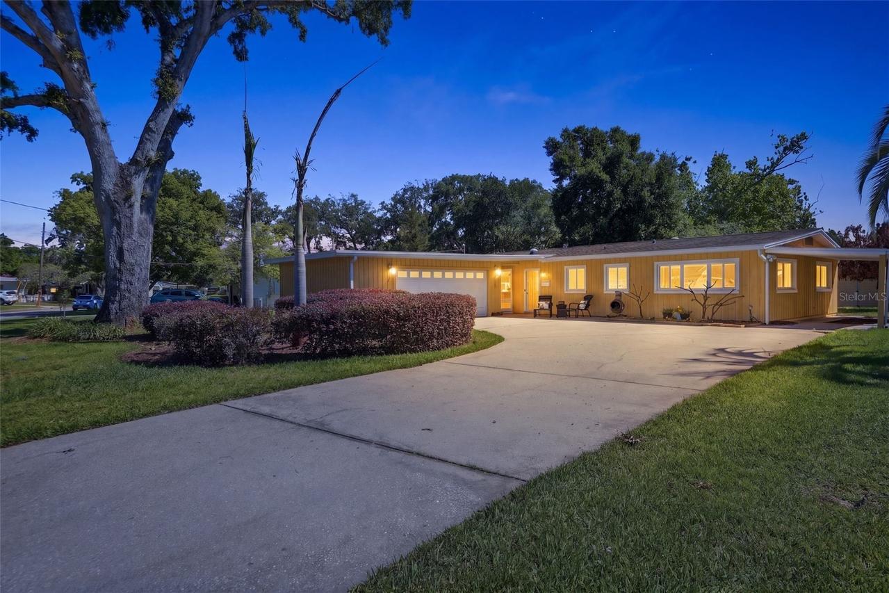 628 Woodley Rd., Maitland, FL 32751
