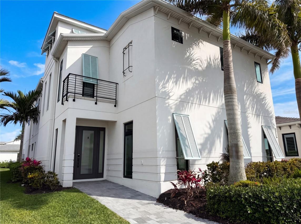 5911 Redbay Blvd., Bradenton, FL 34210