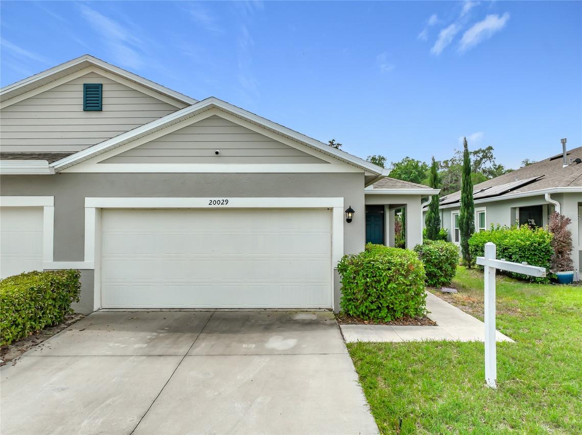 20029 Royal Tern Ct., Leesburg, FL 34748