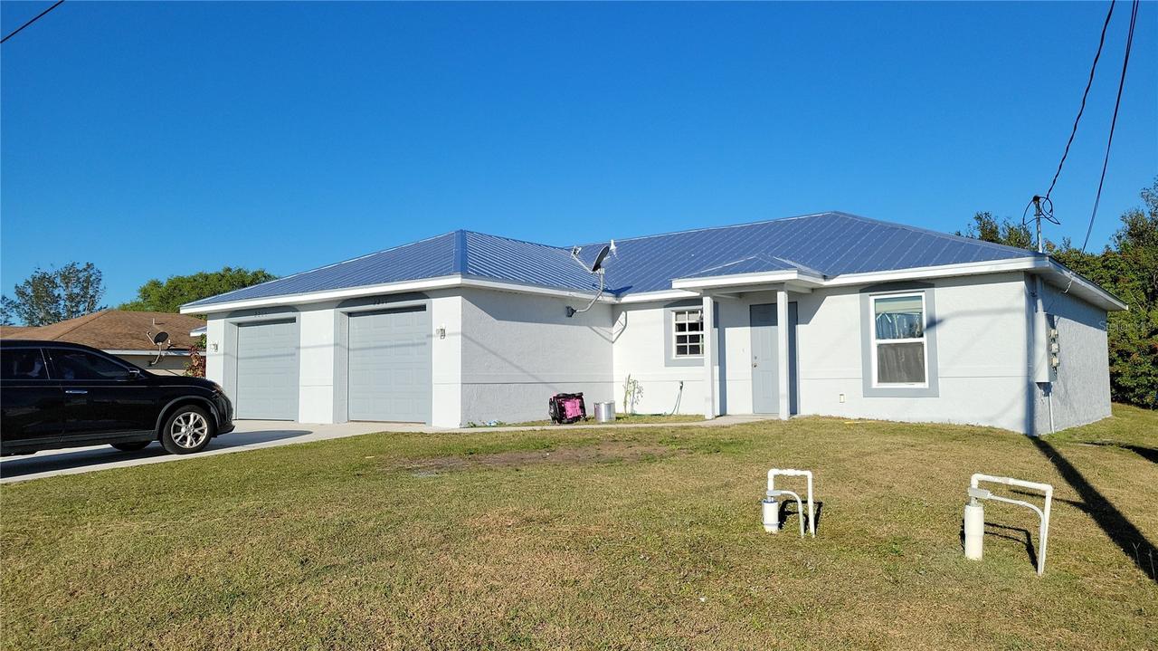 2209/2211 Daniel Ave., Lehigh Acres, FL 33971
