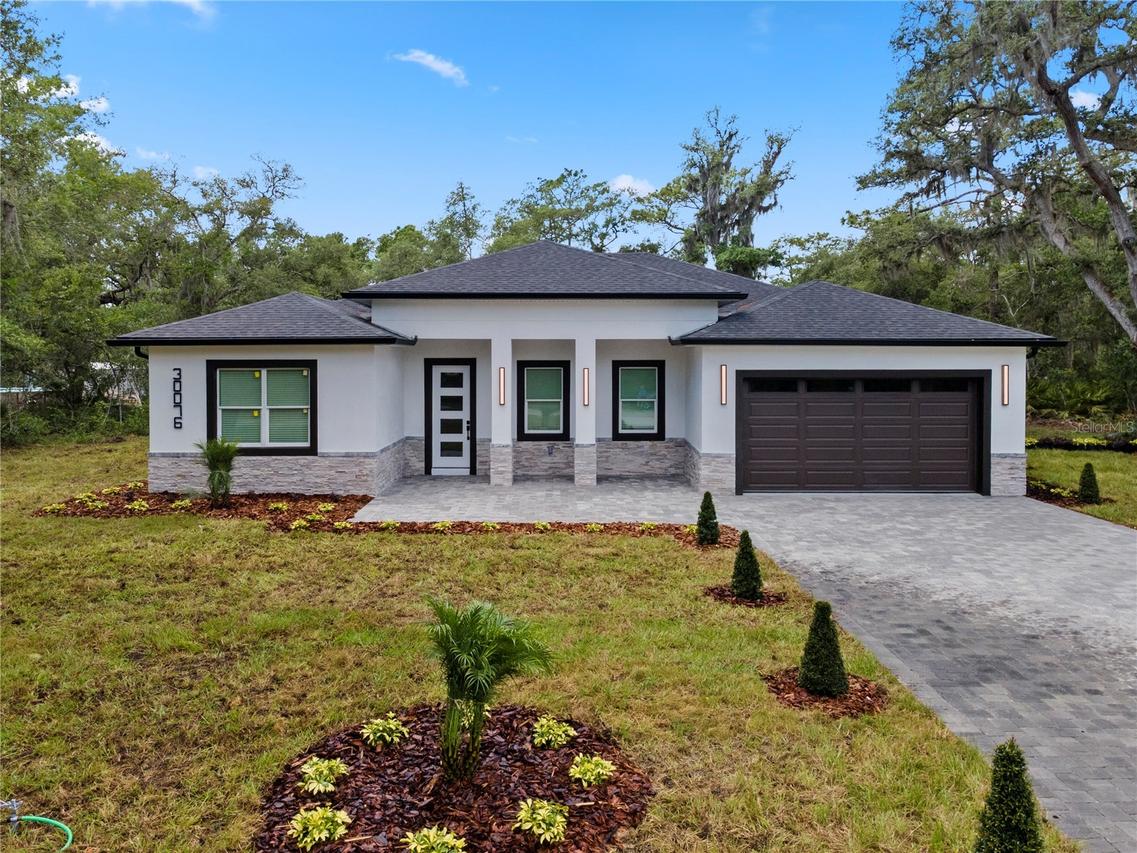 30076 Apricot Ave., Eustis, FL 32736