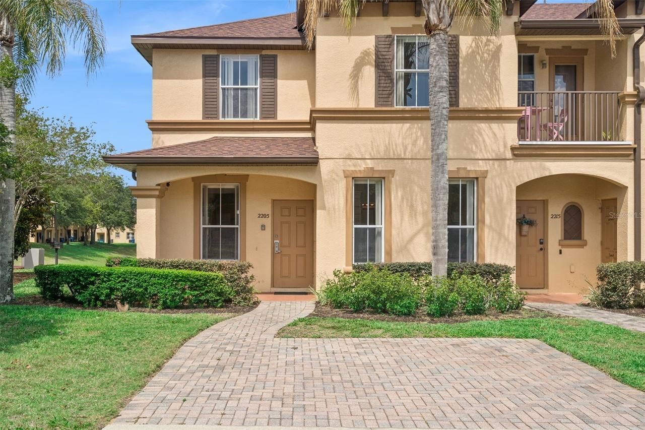 2205 Calabria Ave., Davenport, FL 33897