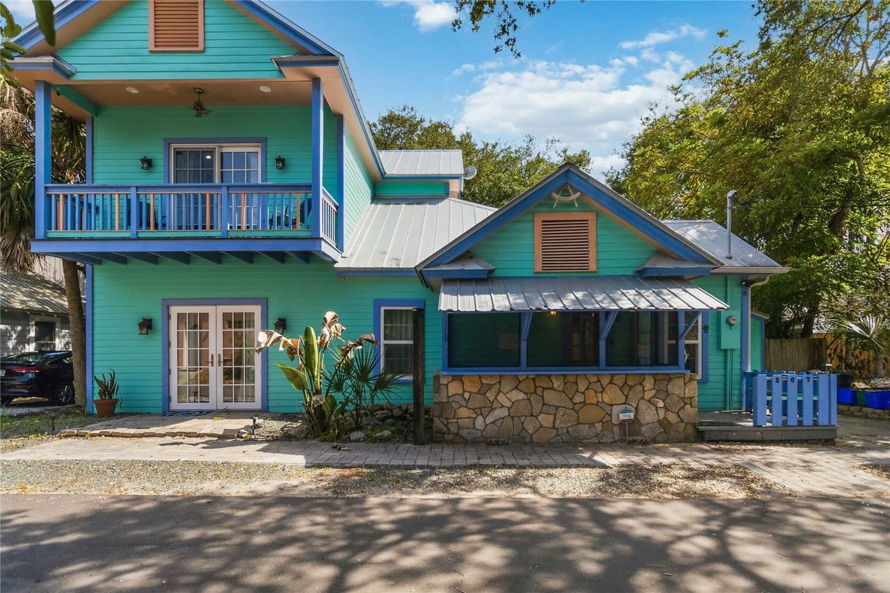 207 Esther St., New Smyrna Beach, FL 32169