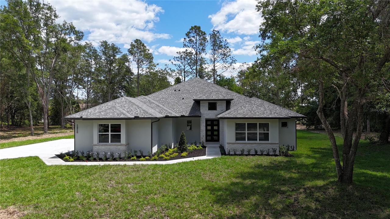 24950 Bonsmara Dr., Groveland, FL 34736