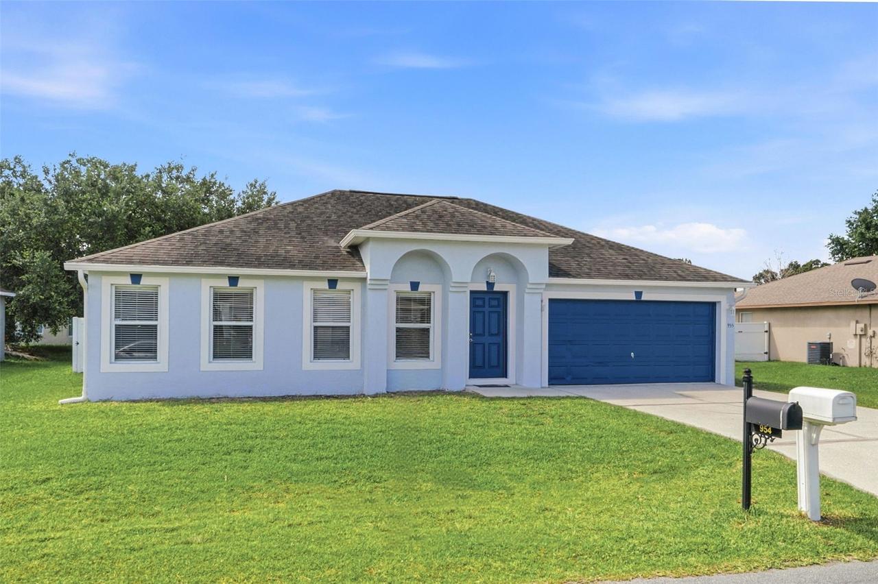 955 Louvre Ct., Kissimmee, FL 34759
