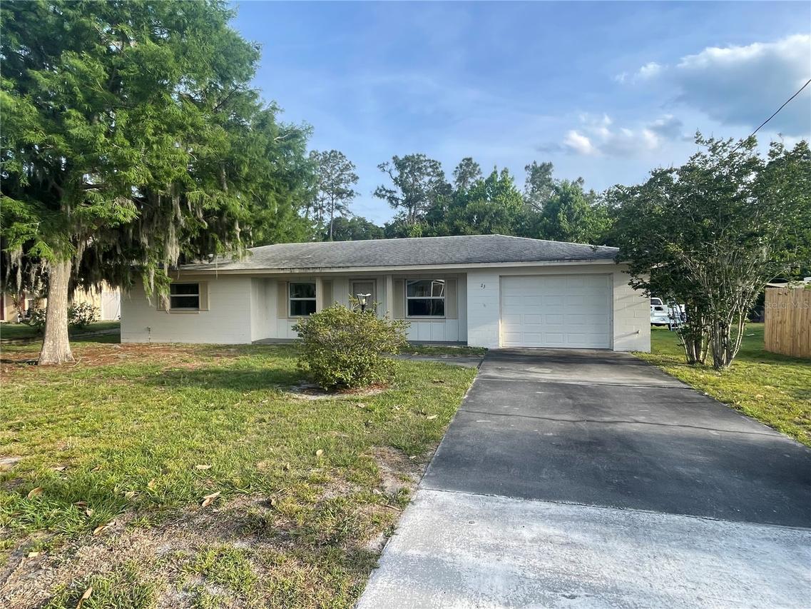 23 Lonesome Pine Tr., Yalaha, FL 34797