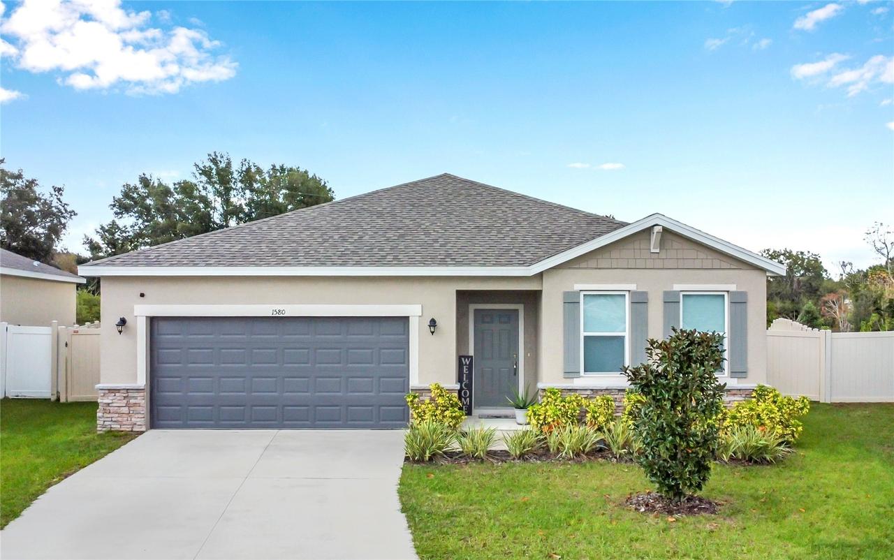 1580 Blue Lagoon Cir., Mascotte, FL 34753