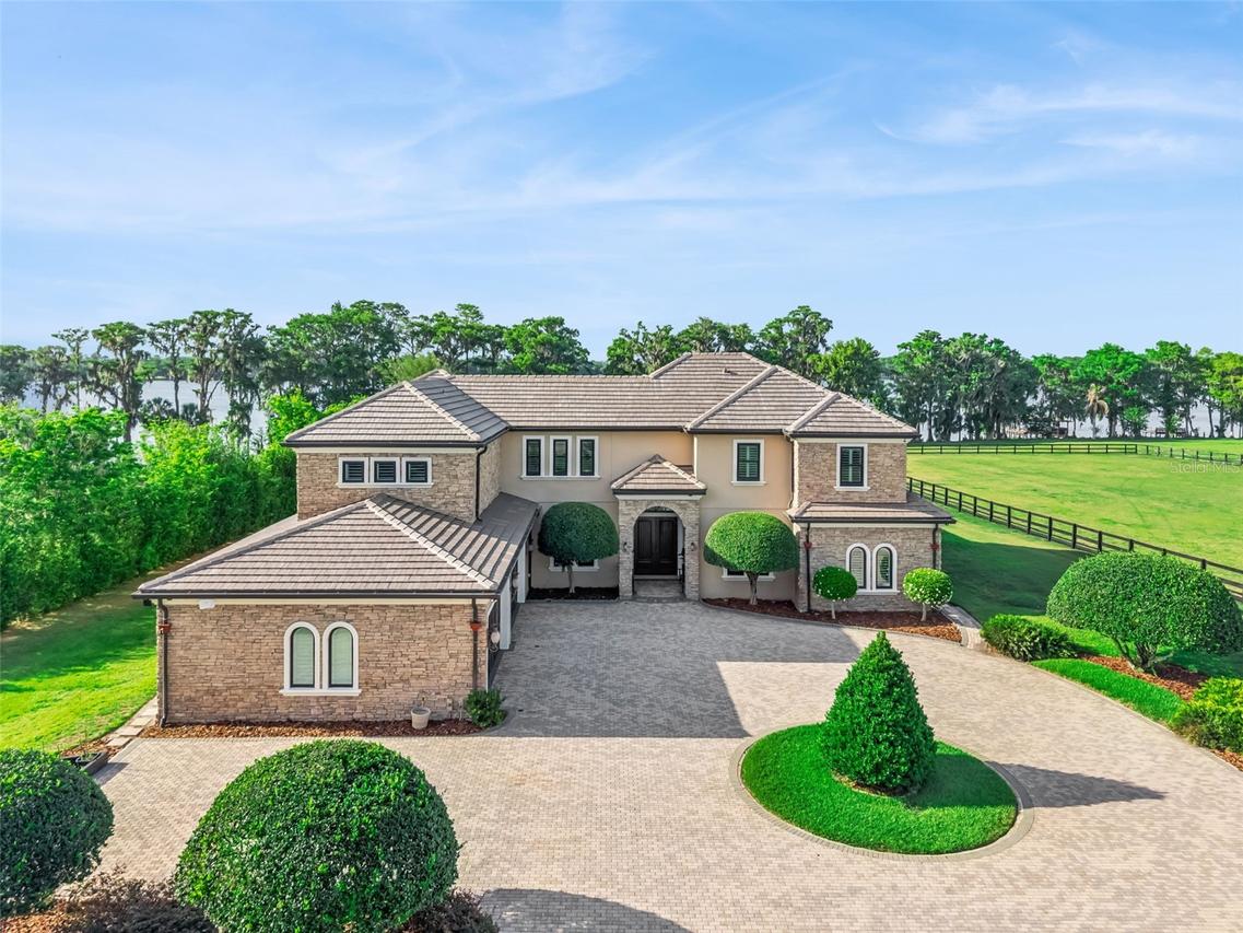 746 Lake Mills Rd., Oviedo, FL 32766