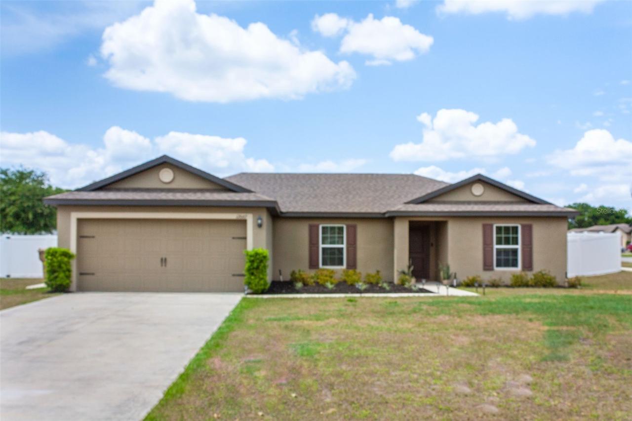 12067 Callicarpa Ln., Leesburg, FL 34788