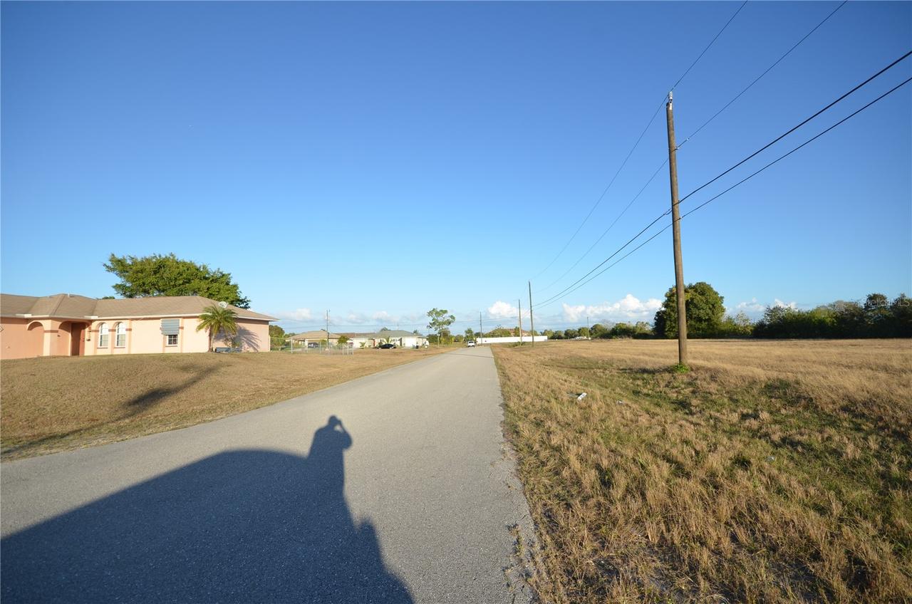 702 NE 12th St., Cape Coral, FL 33909