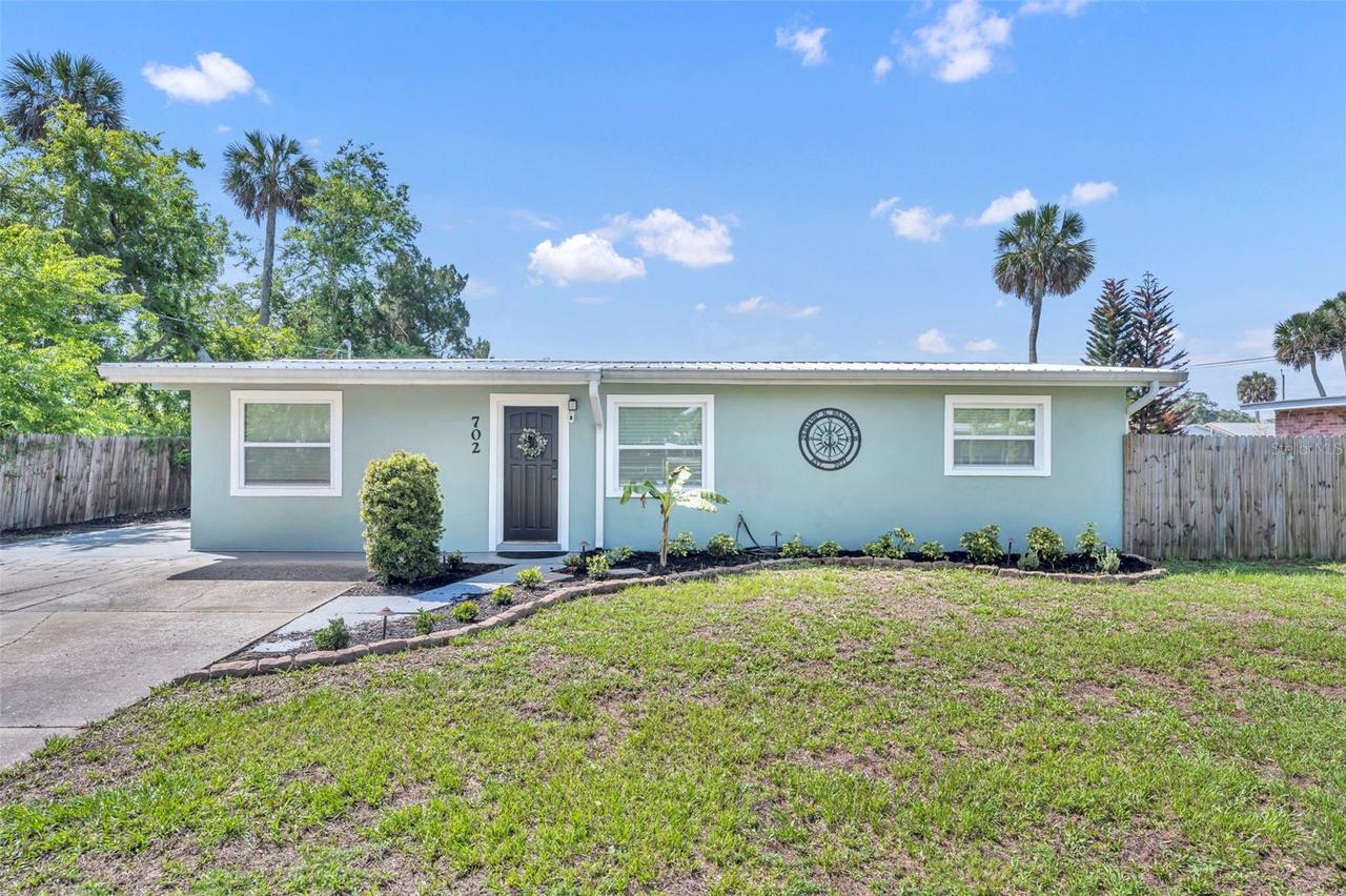 702 Eleanore Ave., New Smyrna Beach, FL 32168