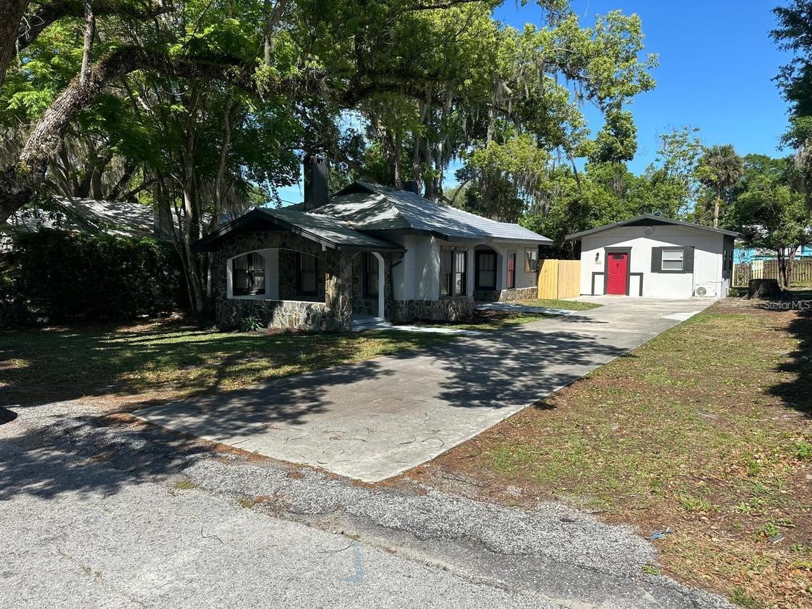 221 N Julia Ave., Deland, FL 32720