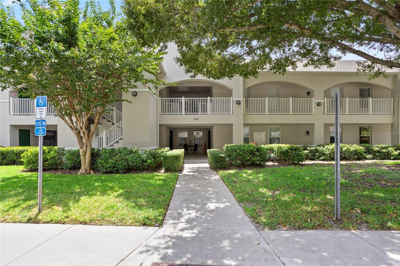 580 Cranes Way #152, Altamonte Springs, FL 32701