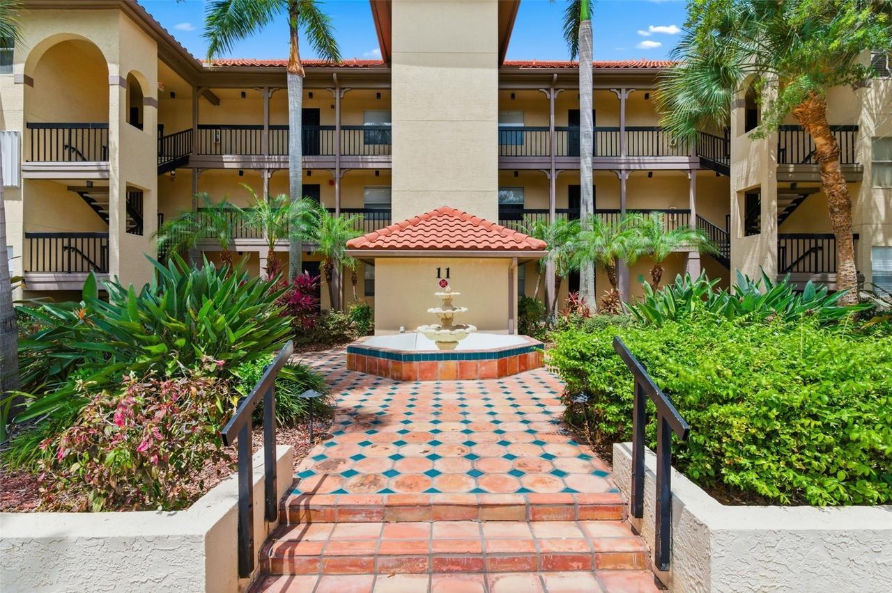 2400 Feather Sound Dr. #1136, Clearwater, FL 33762