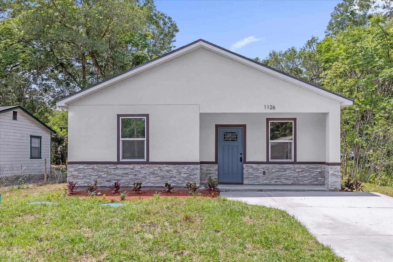 1126 S Thompson Ave., Deland, FL 32720