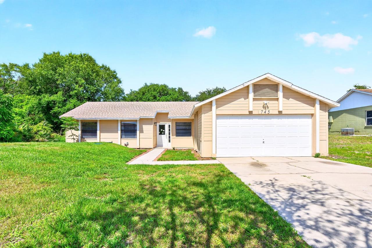 745 Mentmore Cir., Deltona, FL 32738