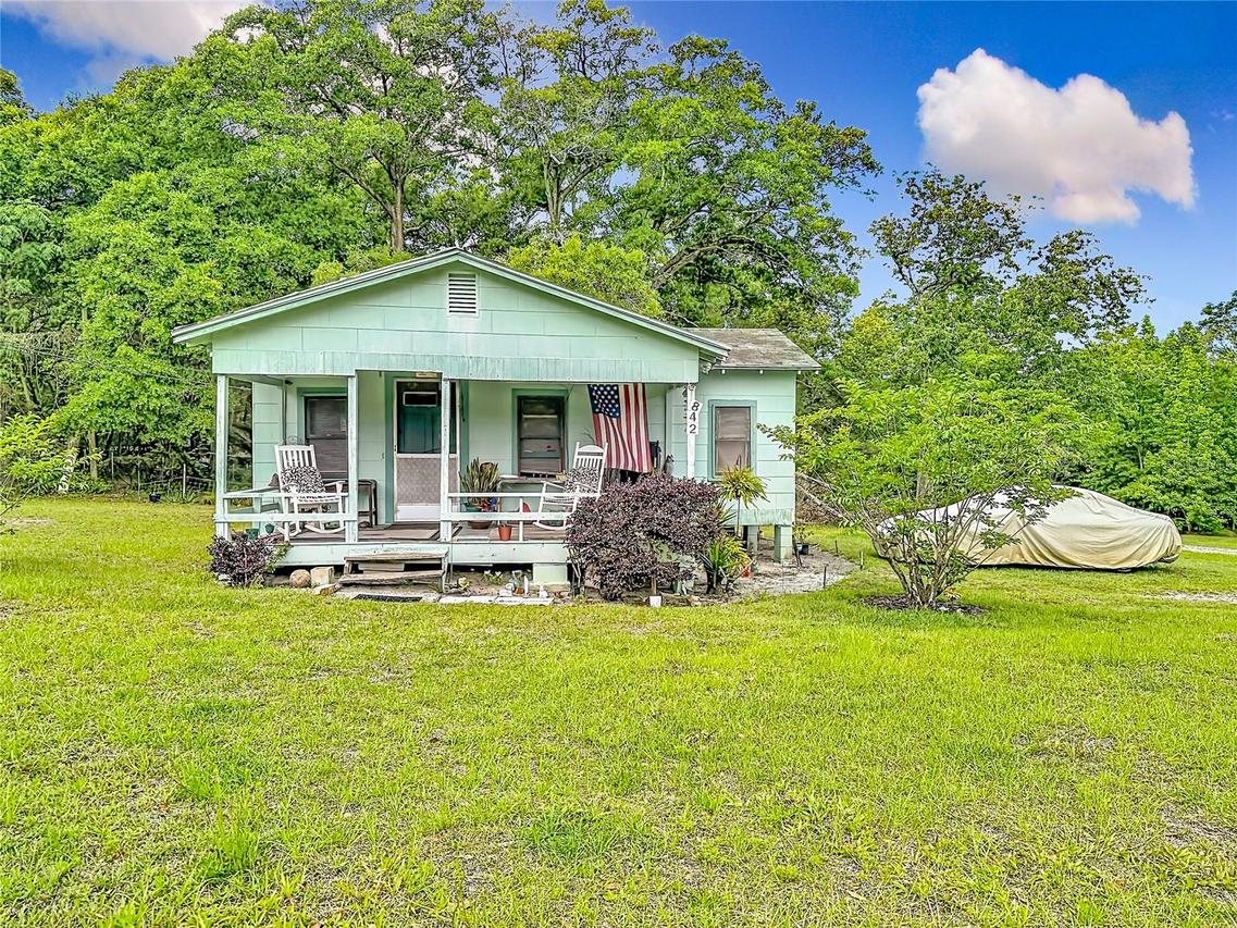 806 S Lake Pleasant Rd., Apopka, FL 32703