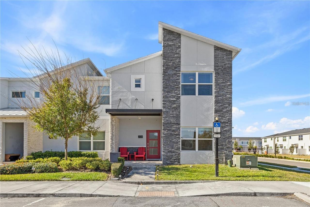 200 Ocean Course Ave., Davenport, FL 33896