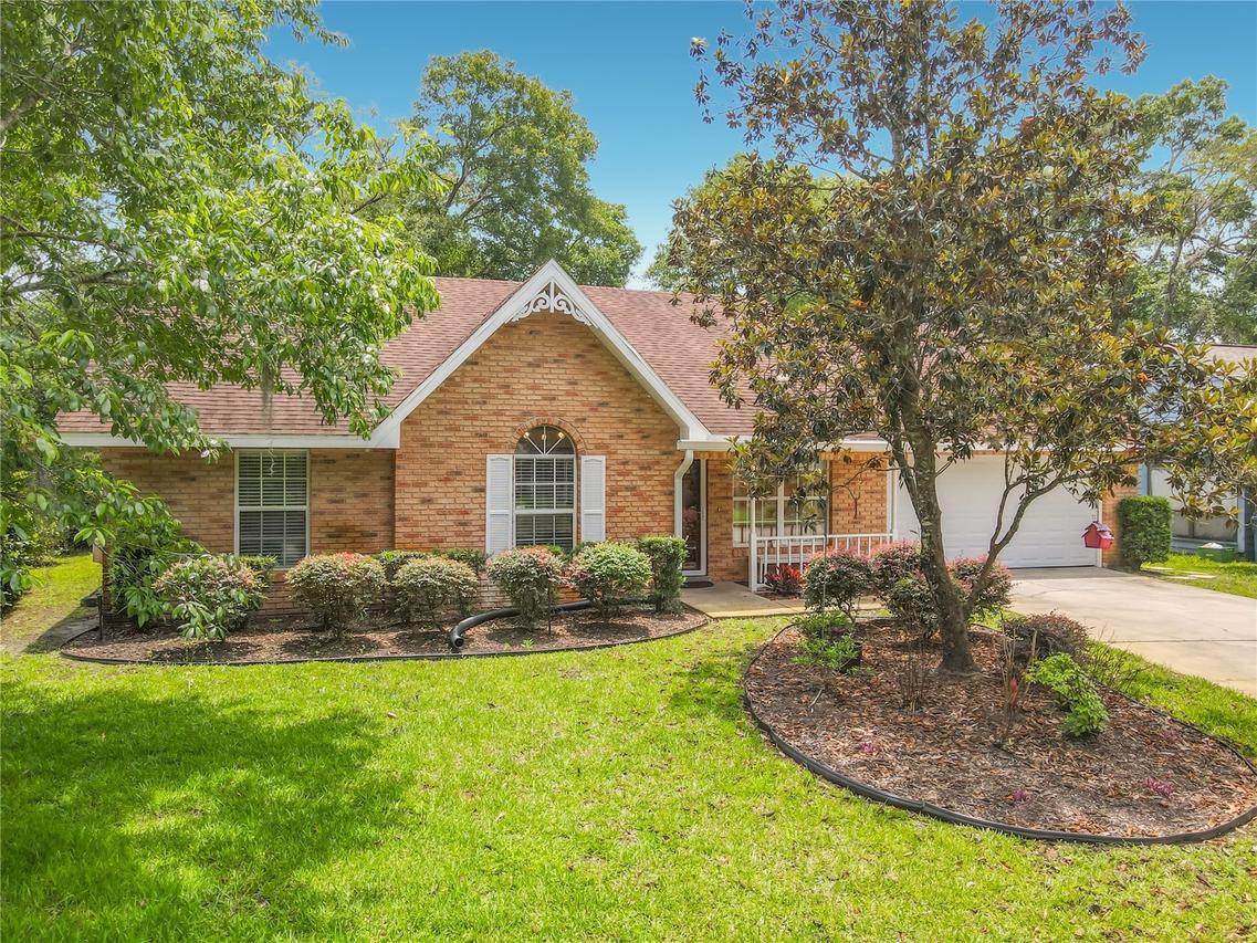 405 Secluded Oaks Tr., Deland, FL 32724