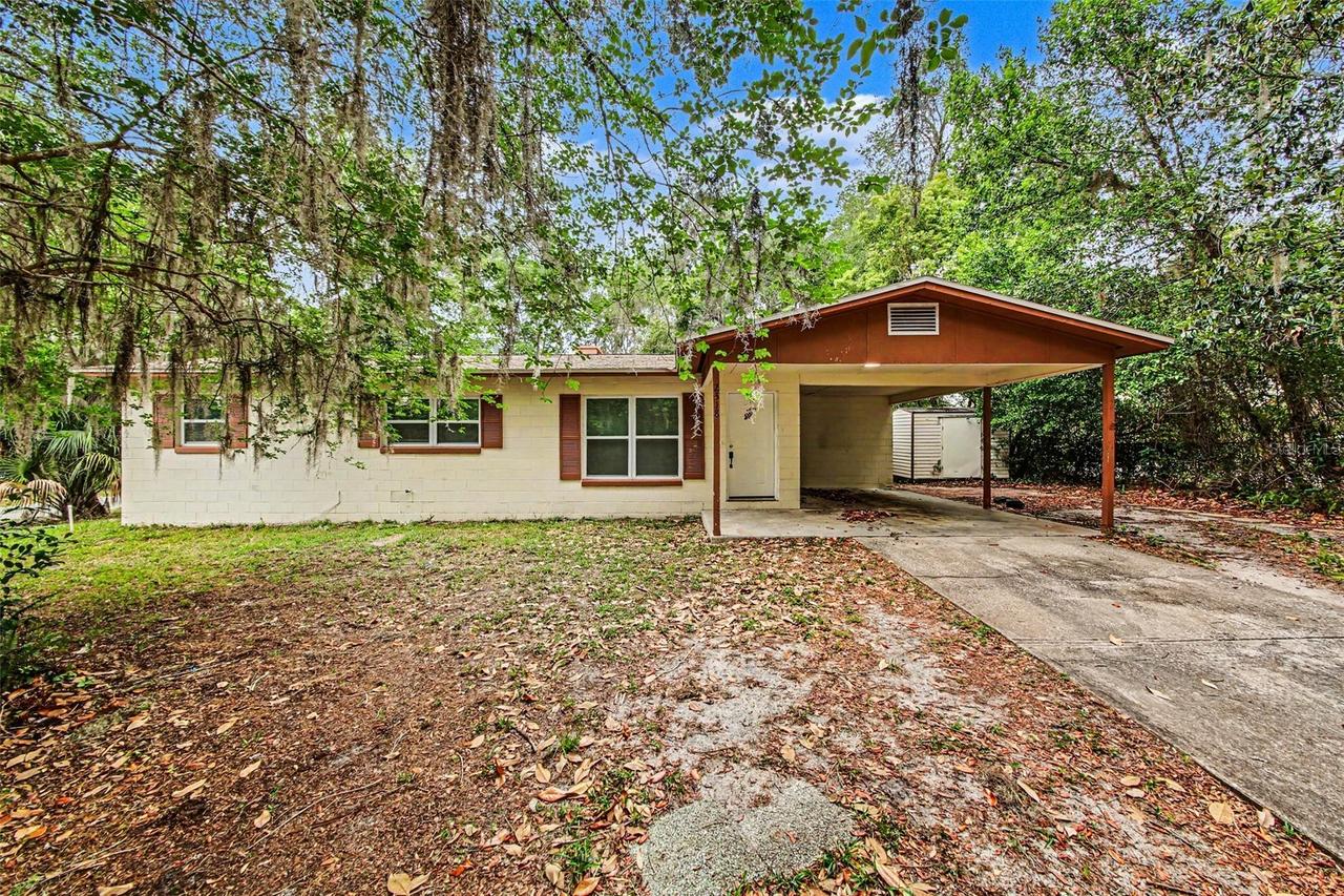 2318 Jobbins Dr., Leesburg, FL 34748