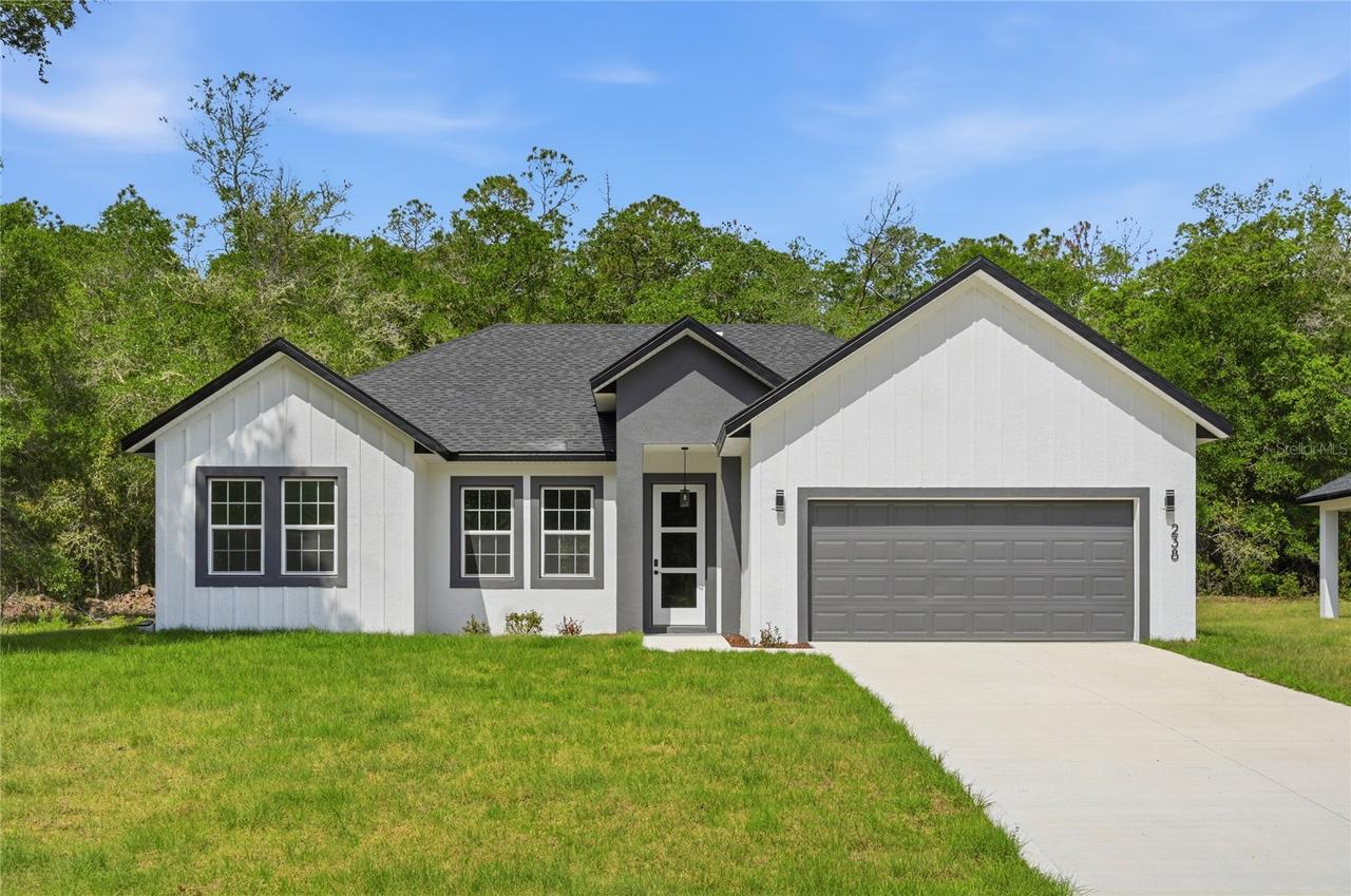 238 E Caldwell Dr., Dunnellon, FL 34434