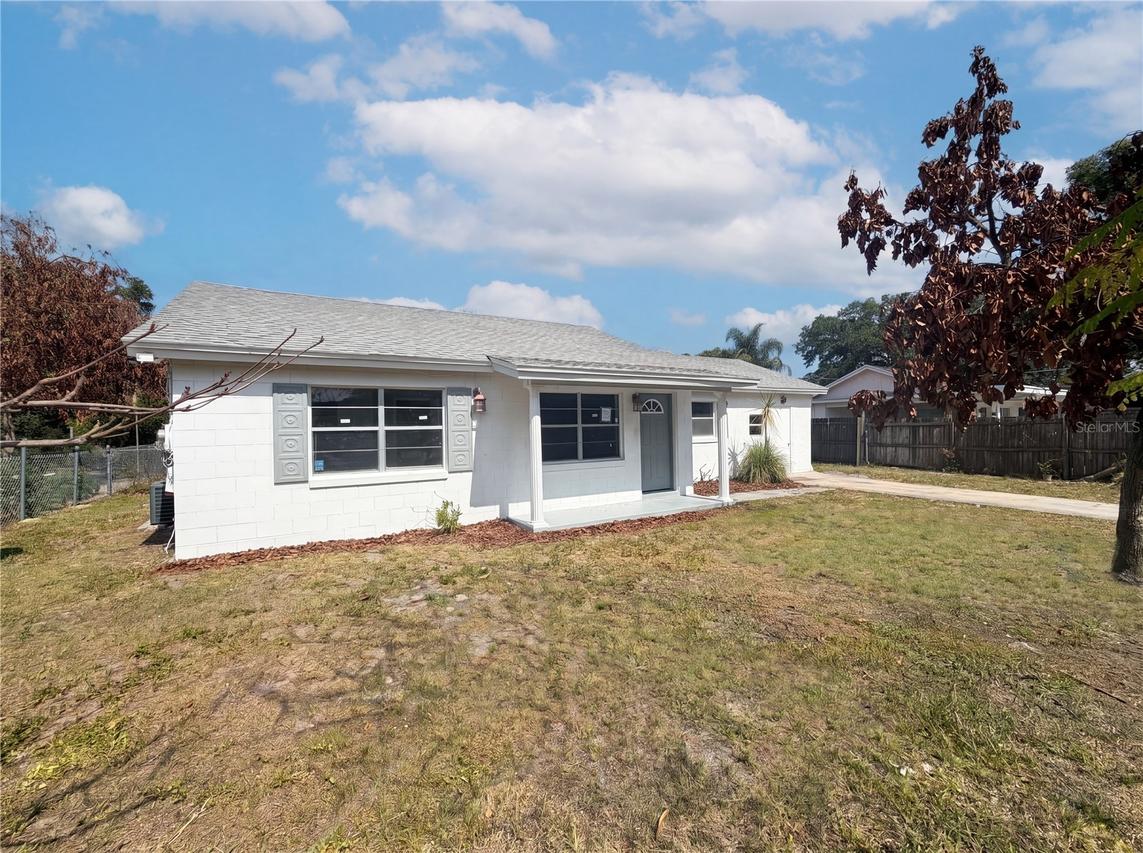 1100 Carefree Cove Dr., Winter Haven, FL 33881