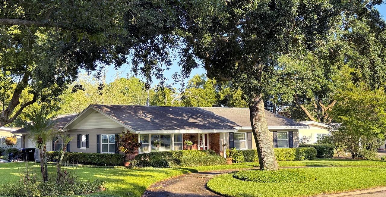 3235 Inverness Ct., Orlando, FL 32806