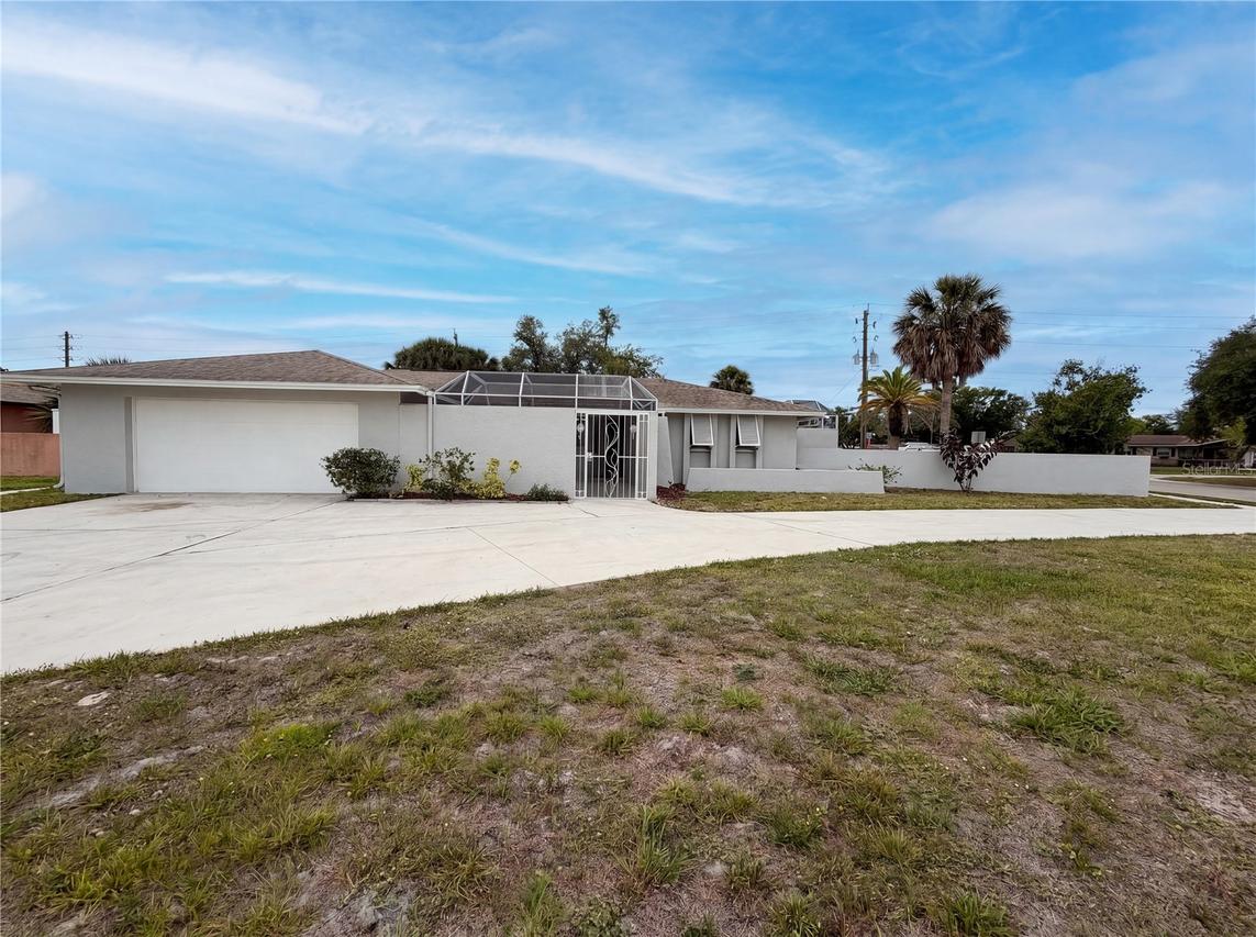 1301 Lucaya Ave., Venice, FL 34285