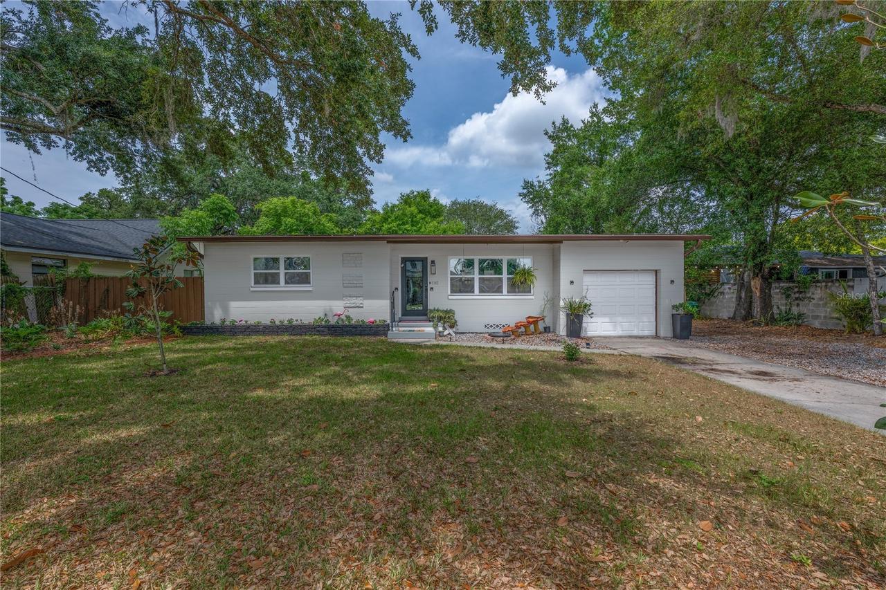 2702 S Shine Ave., Orlando, FL 32806