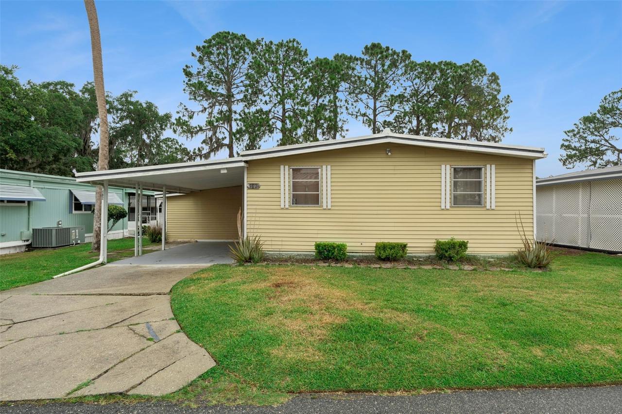 102 Parkland Dr., Eustis, FL 32726