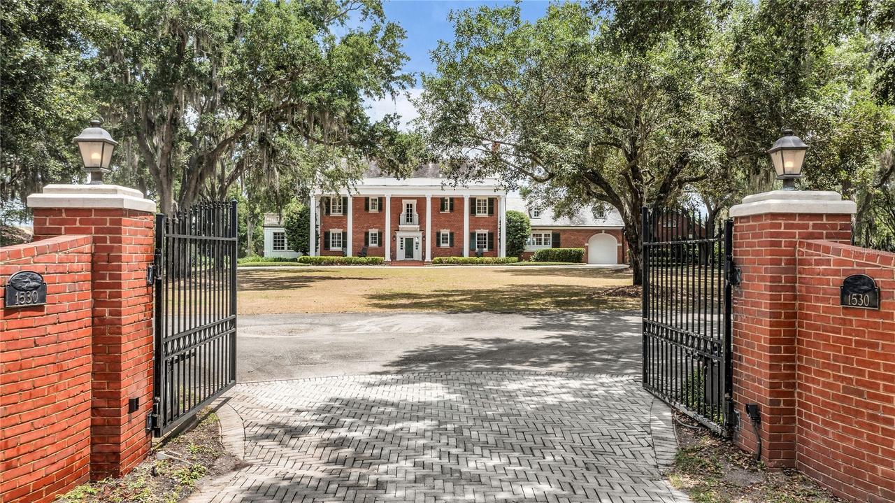 1530 Waterwitch Dr., Orlando, FL 32806