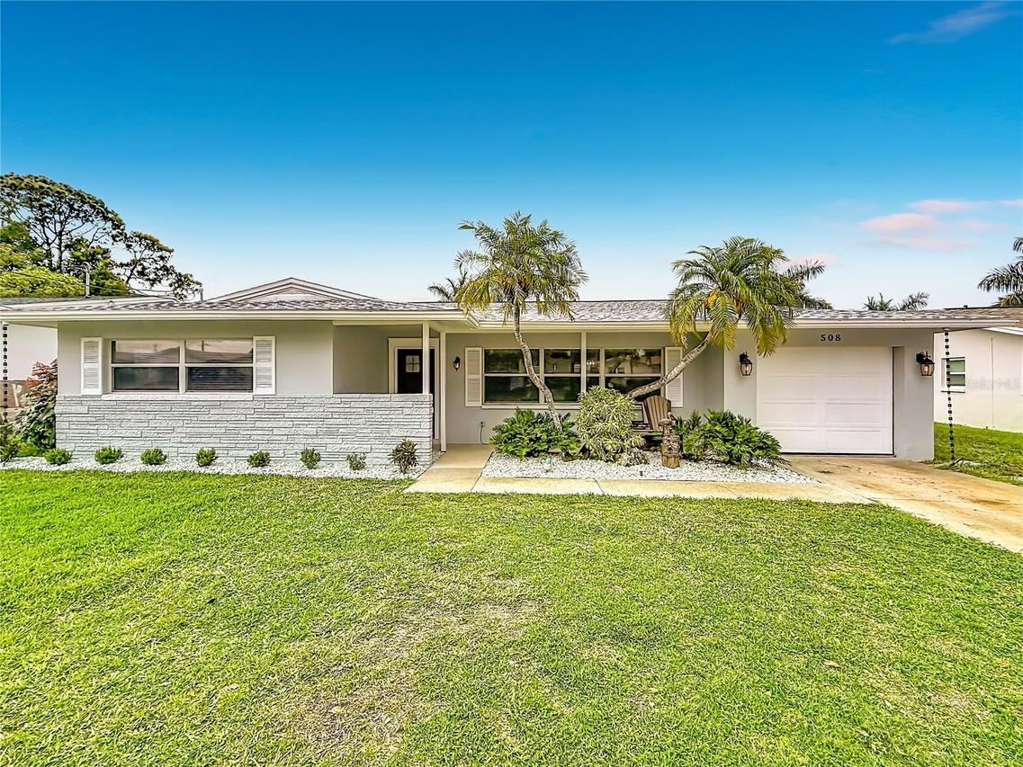 508 Shore Dr., Largo, FL 33771