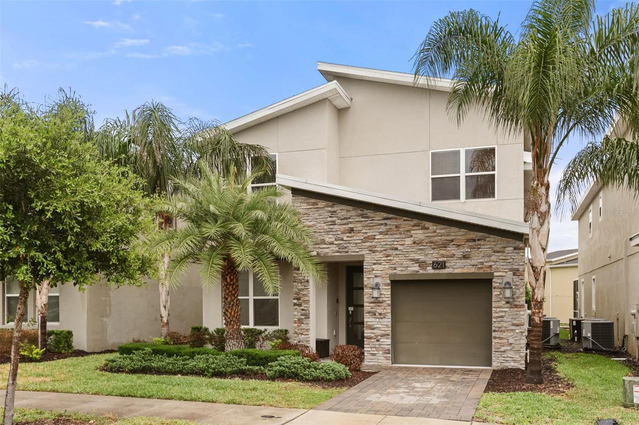 621 Drop Shot Dr., Davenport, FL 33896