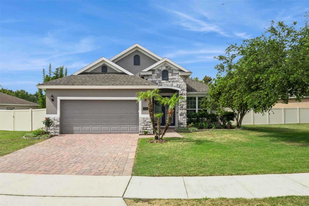 436 Bellissimo Pl., Howey In The Hills, FL 34737
