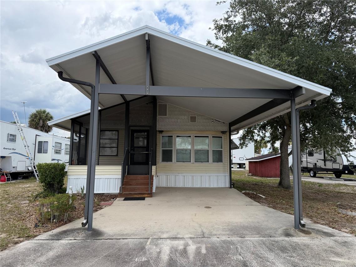 85 Iron Ln., Haines City, FL 33844