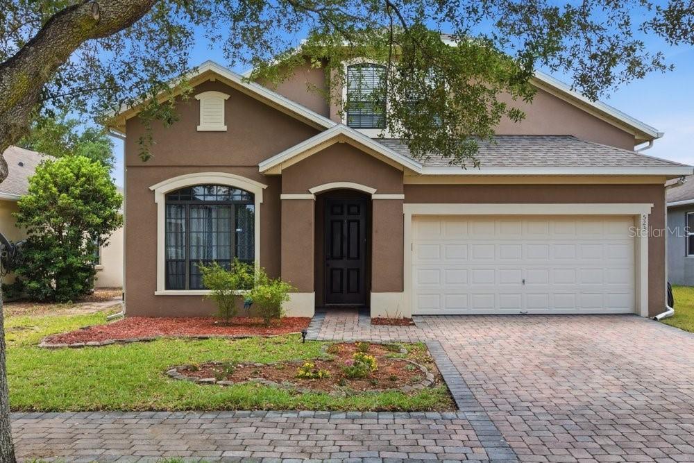 523 Lake Davenport Cir., Davenport, FL 33837