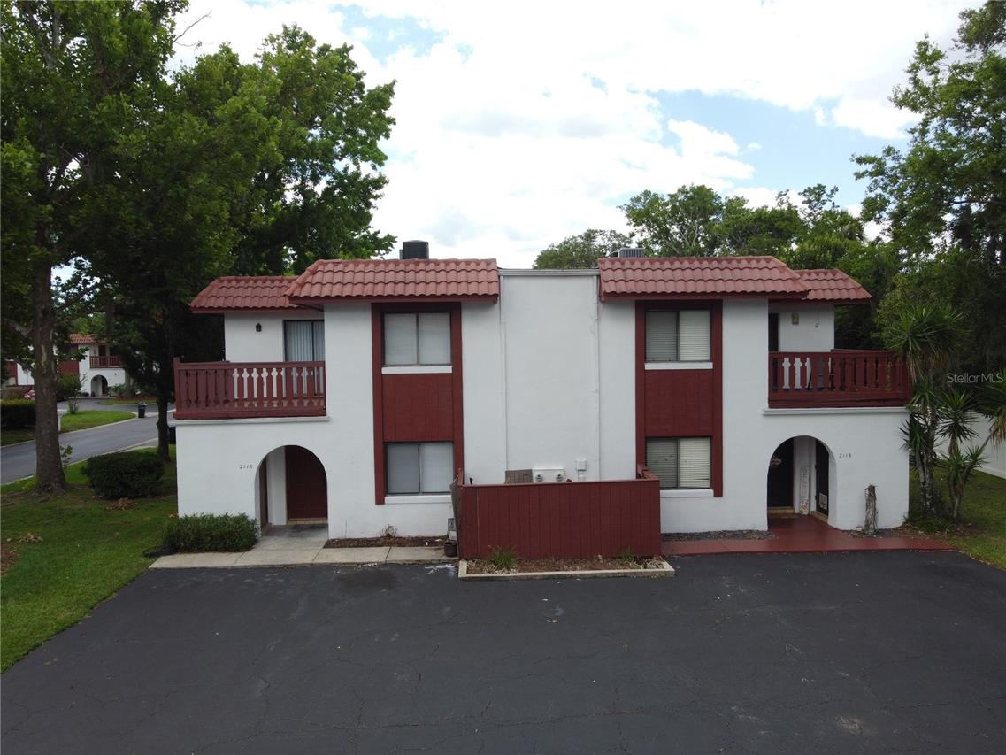 2118 Oak Meadow Cir., South Daytona, FL 32119