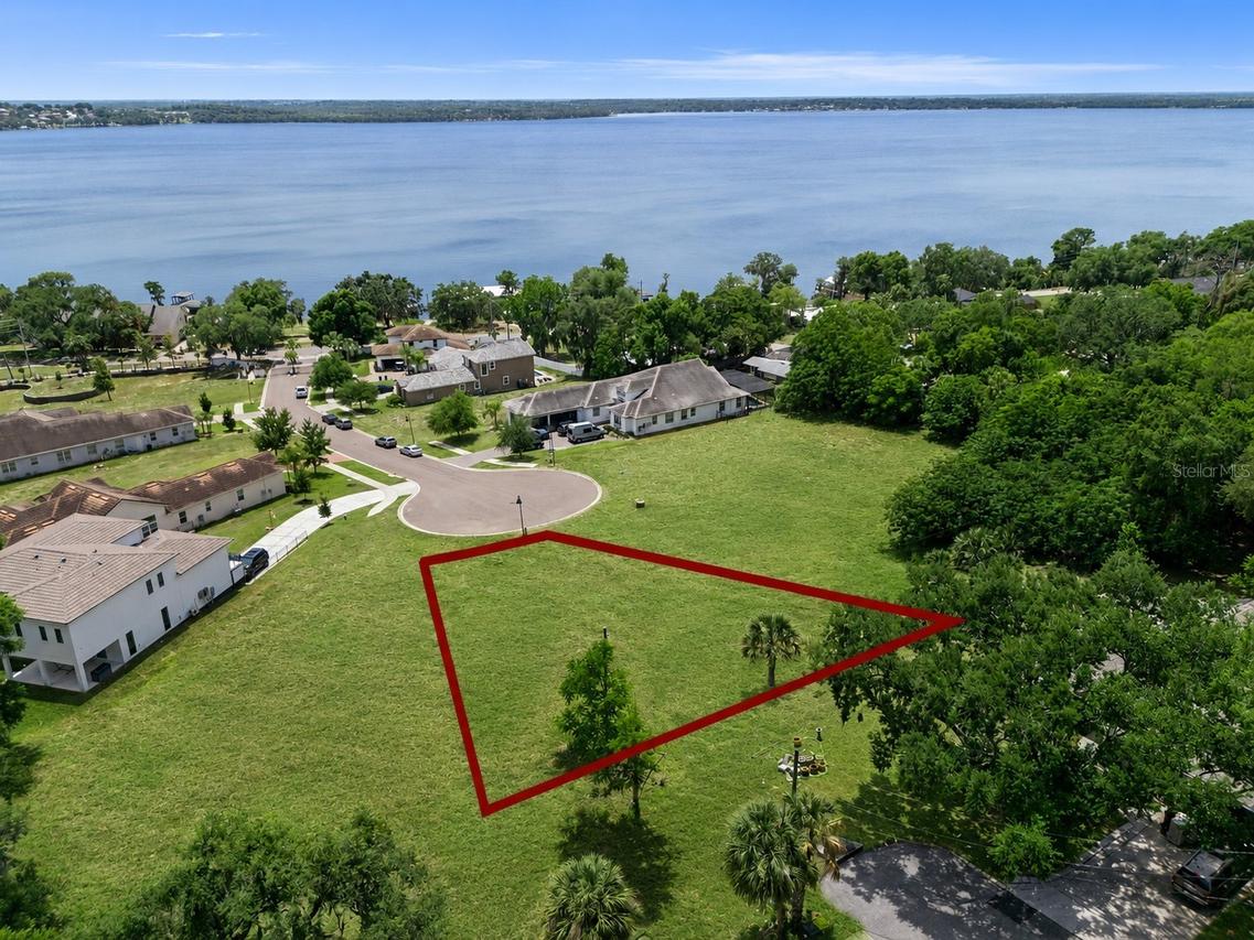 1849 Moorings Ct., Clermont, FL 34711