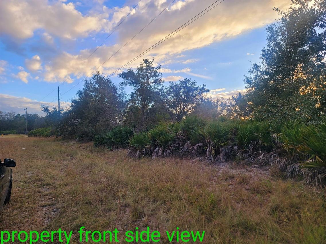 1869 Jacinto Ave., Lehigh Acres, FL 33972