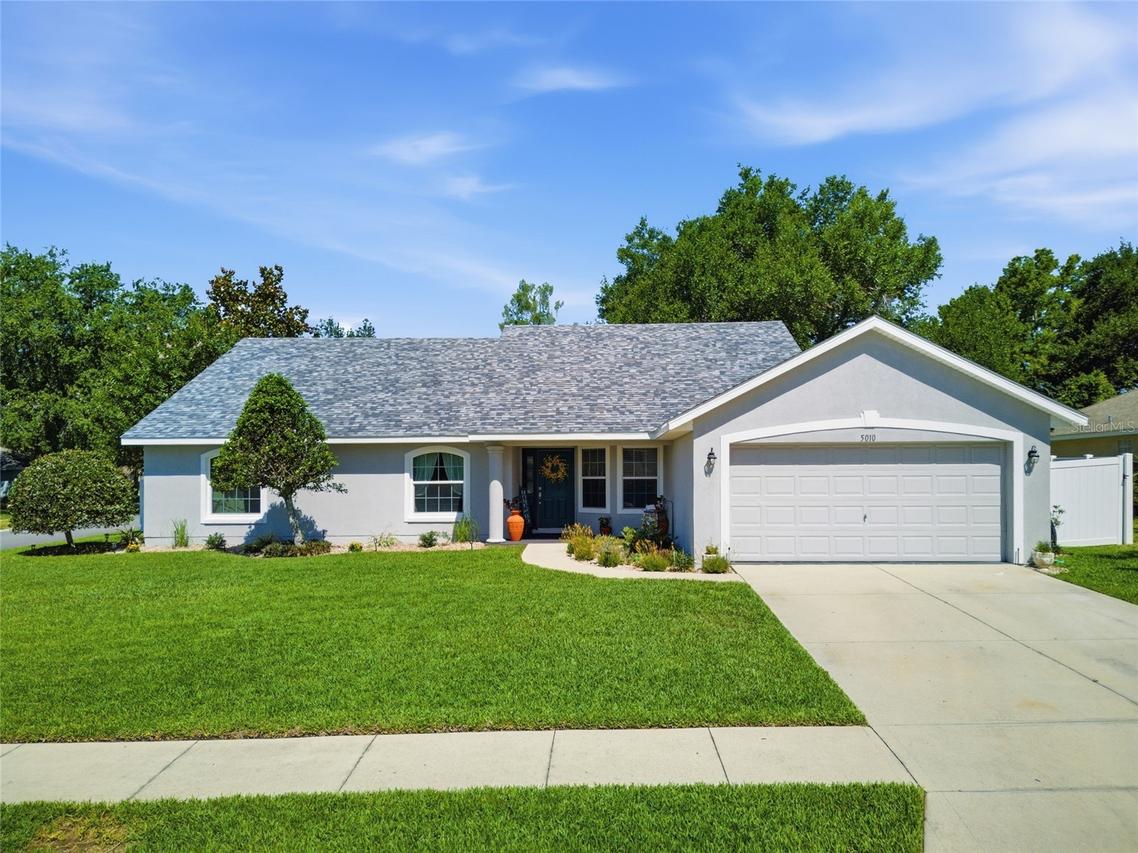 5010 Treasure Cay Rd., Tavares, FL 32778