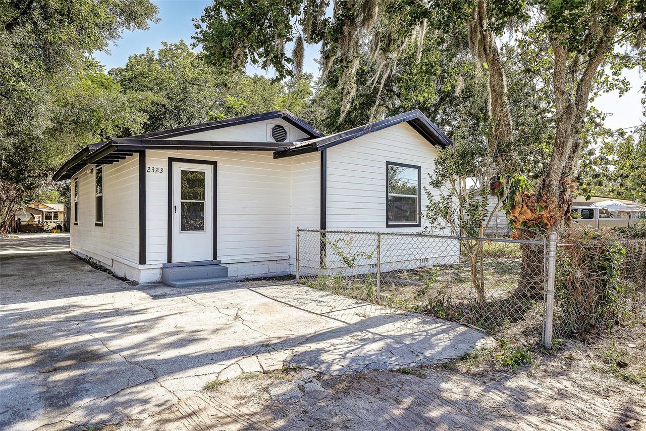 2323 Weber St., Lakeland, FL 33801