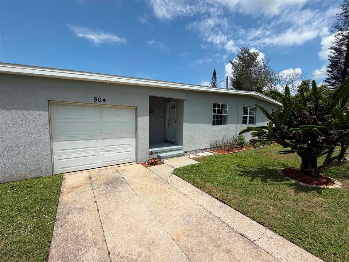 904 Kensington Dr., Cocoa, FL 32922