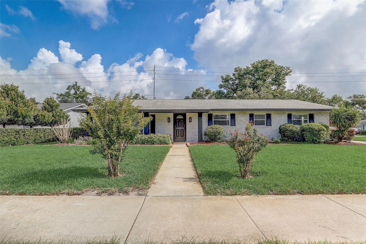 423 Oak Hill Dr., Altamonte Springs, FL 32701